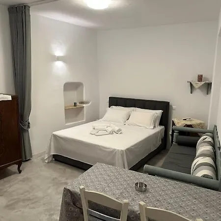 Nikolettas Central House Paros Buitenkant foto